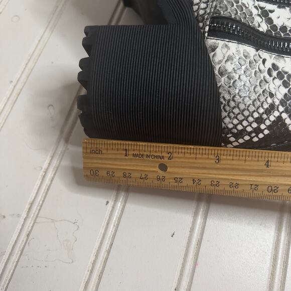 Mix No 6 Black & Gray Faux Leather Reptile Snakeskin Zippered Ankle Boots 7.5 - Picture 11 of 13